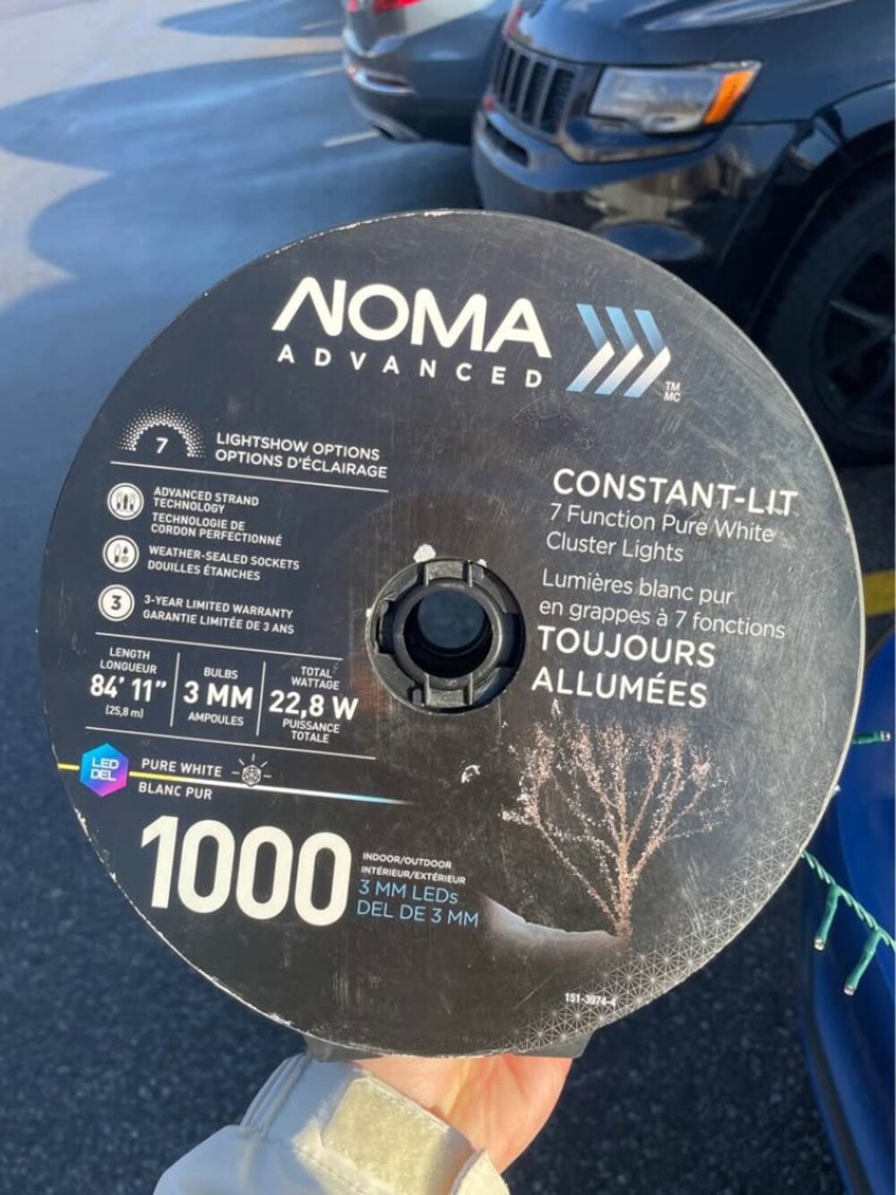 Brand New NOMA Advanced 1000-Light Pure White Cluster Outdoor Lights